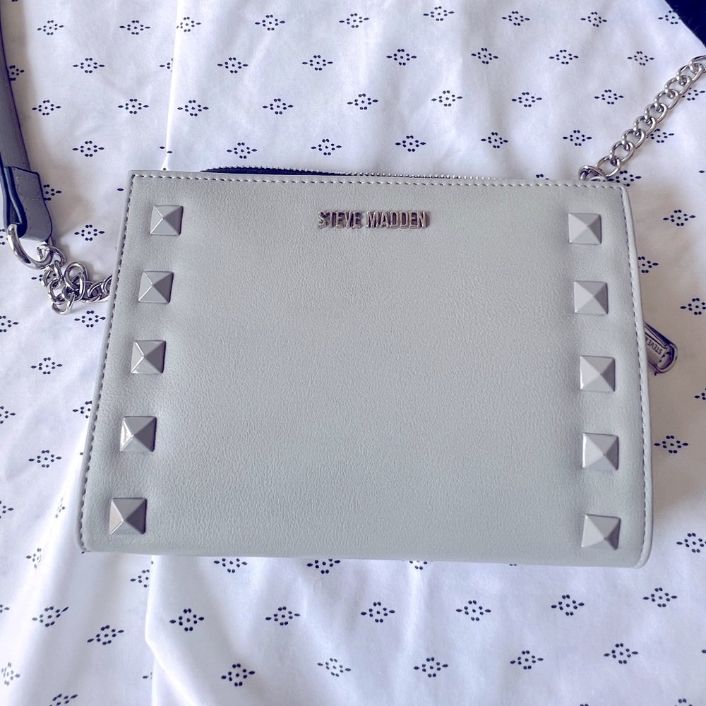 Steve Madden sling bag